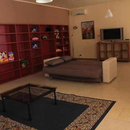 Il Paradiso Di Ele Apartment Сиракуза Екстериор снимка