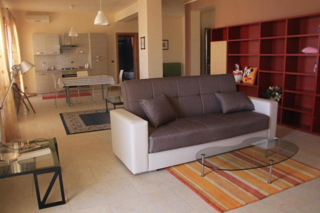 Il Paradiso Di Ele Apartment Сиракуза Екстериор снимка