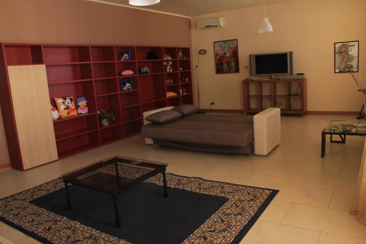 Il Paradiso Di Ele Apartment Сиракуза Екстериор снимка